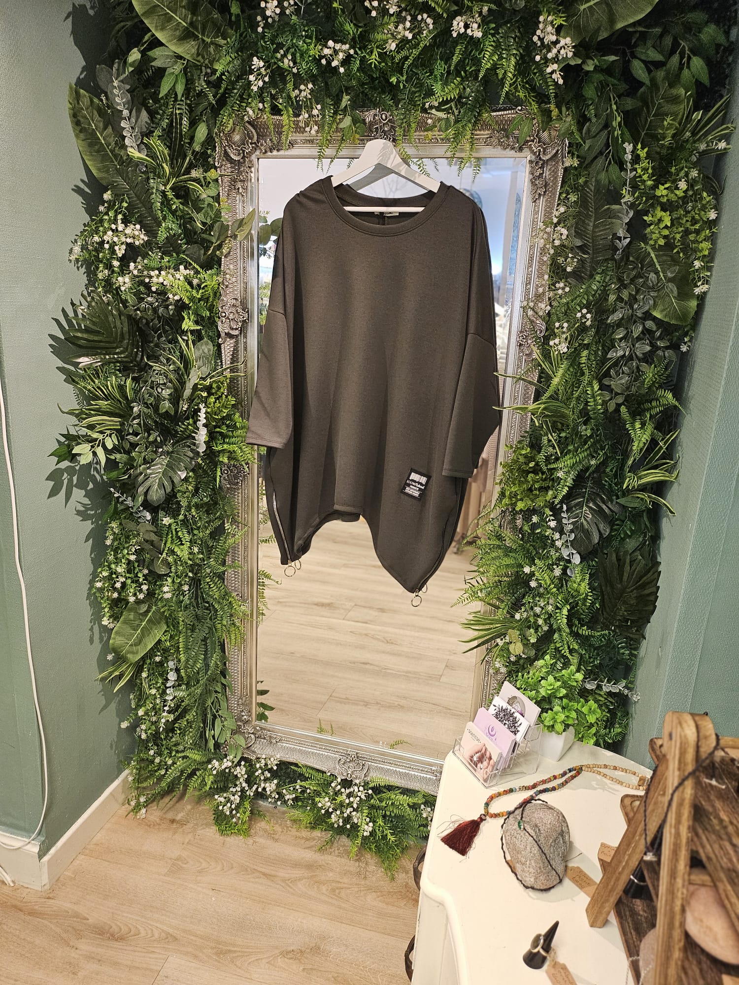 Alba Soft touch side zip pockets sweatshirt, green